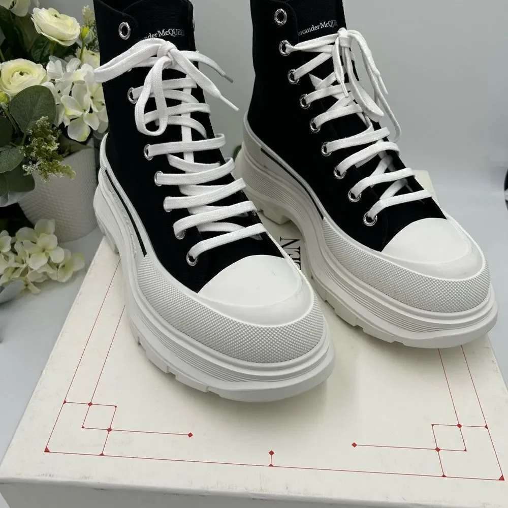 Men’s Alexander McQueen tread slick sneakers, size 44 made in Italy